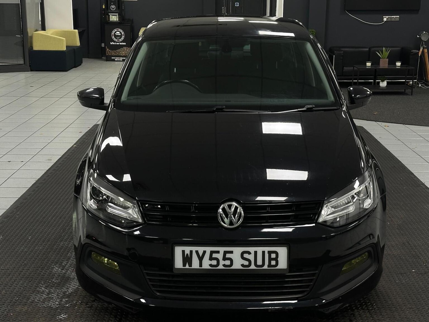 Used Volkswagen Polo 2017 for sale - 76877608: Photo 3