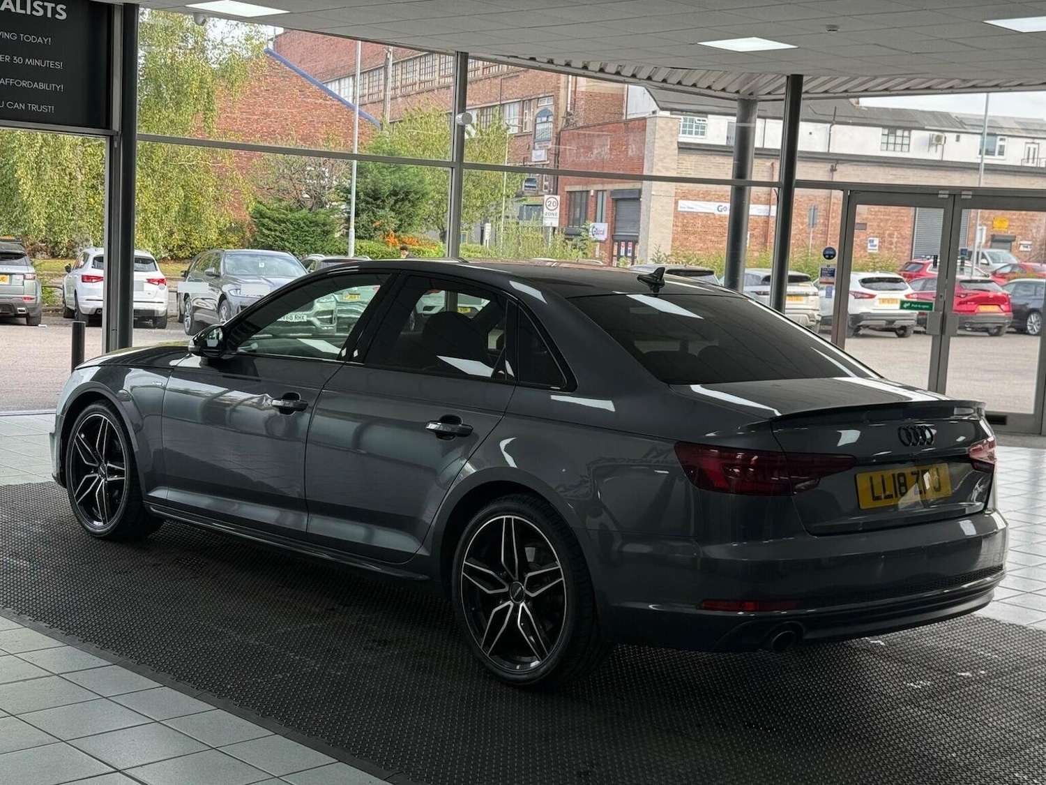 Used Audi A4 2018 for sale - 77233750: Photo 9