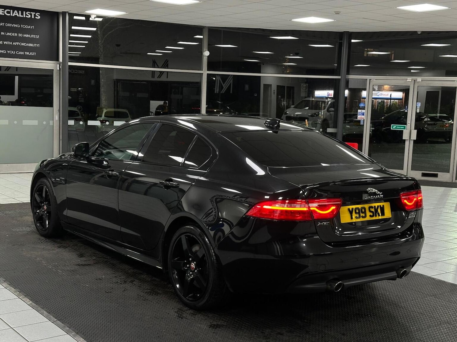 Used Jaguar XE 2017 for sale - 76656240: Photo 10