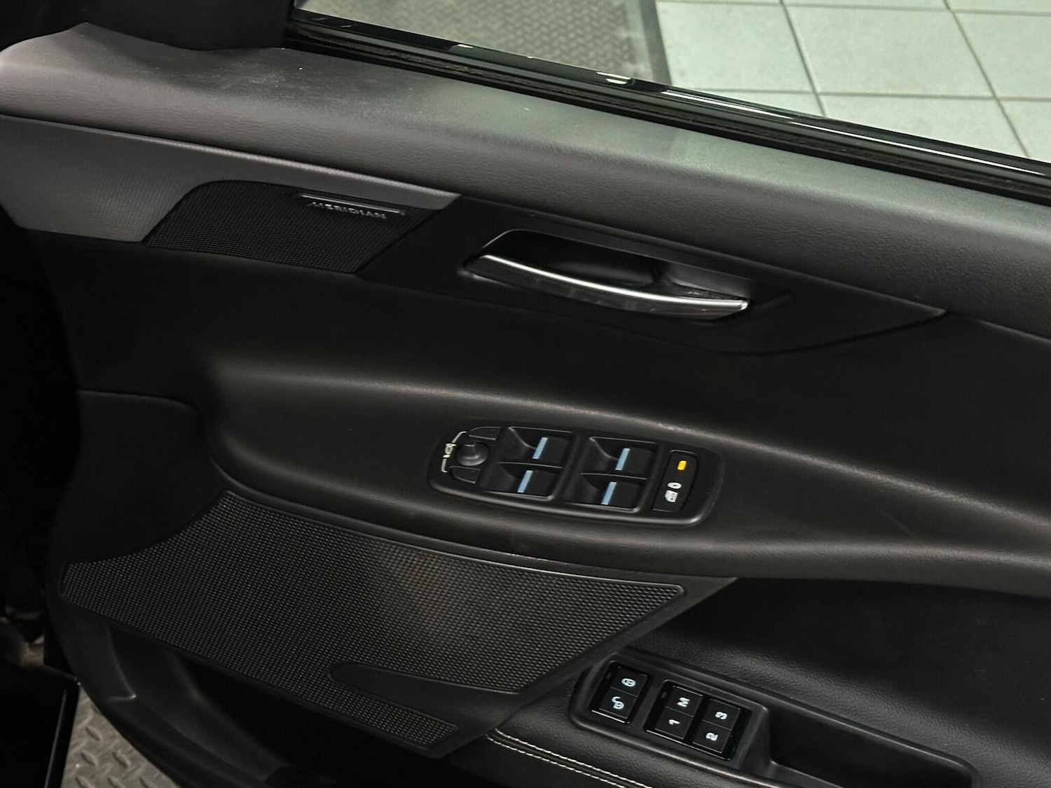 Used Jaguar XE 2017 for sale - 76656240: Photo 18