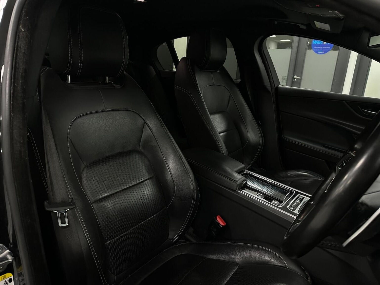 Used Jaguar XE 2017 for sale - 76656240: Photo 21