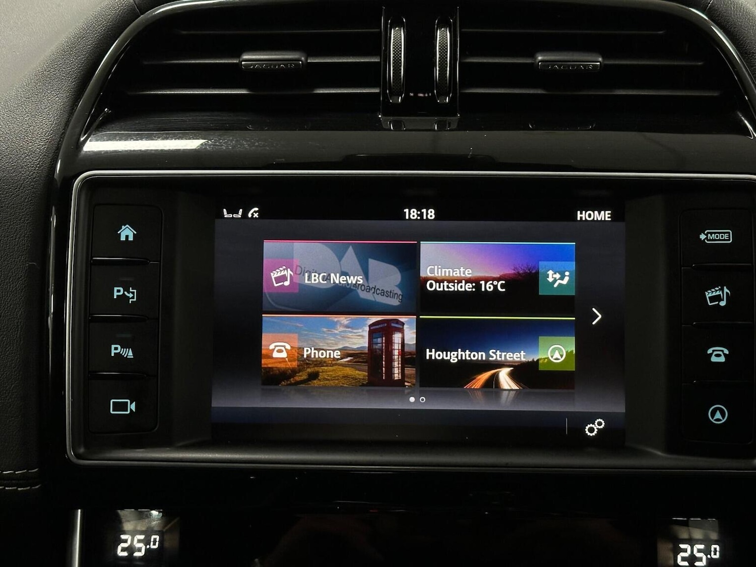 Used Jaguar XE 2017 for sale - 76656240: Photo 27