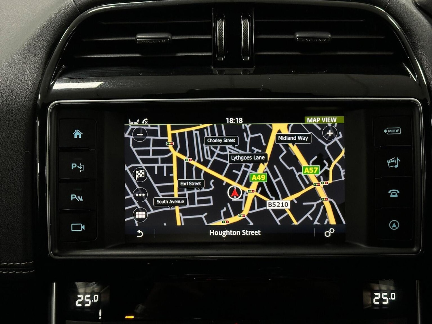 Used Jaguar XE 2017 for sale - 76656240: Photo 28