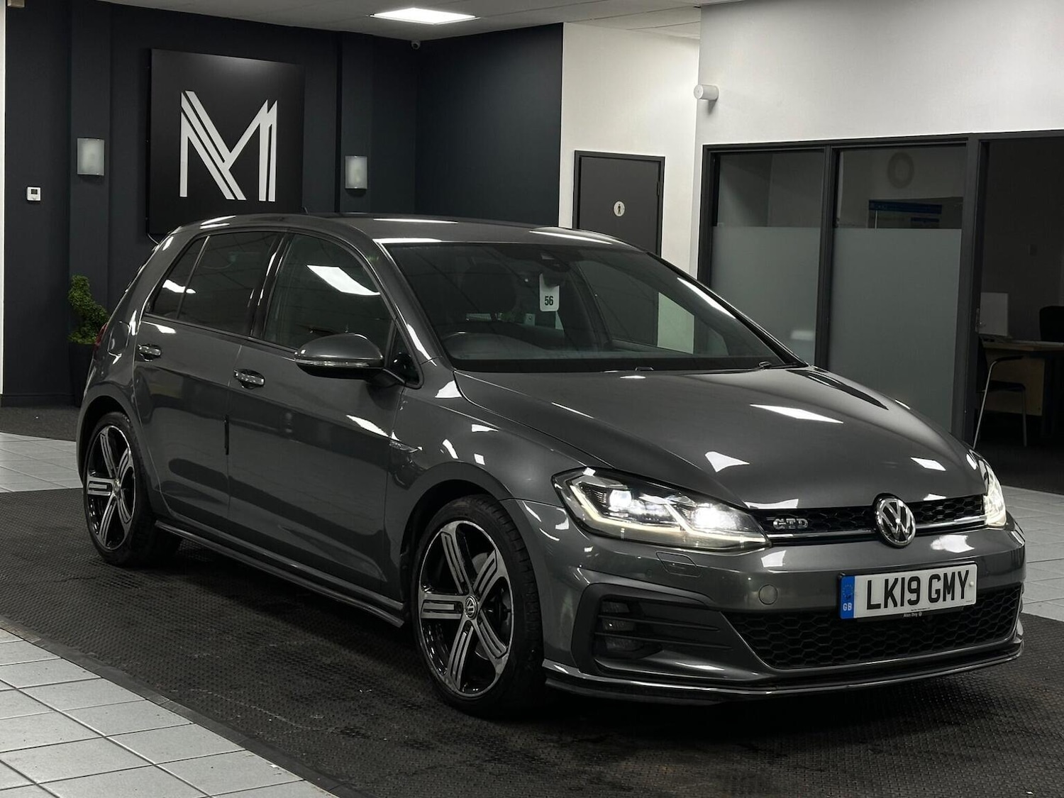 Used Volkswagen Golf 2019 for sale - 76911097: Photo 2