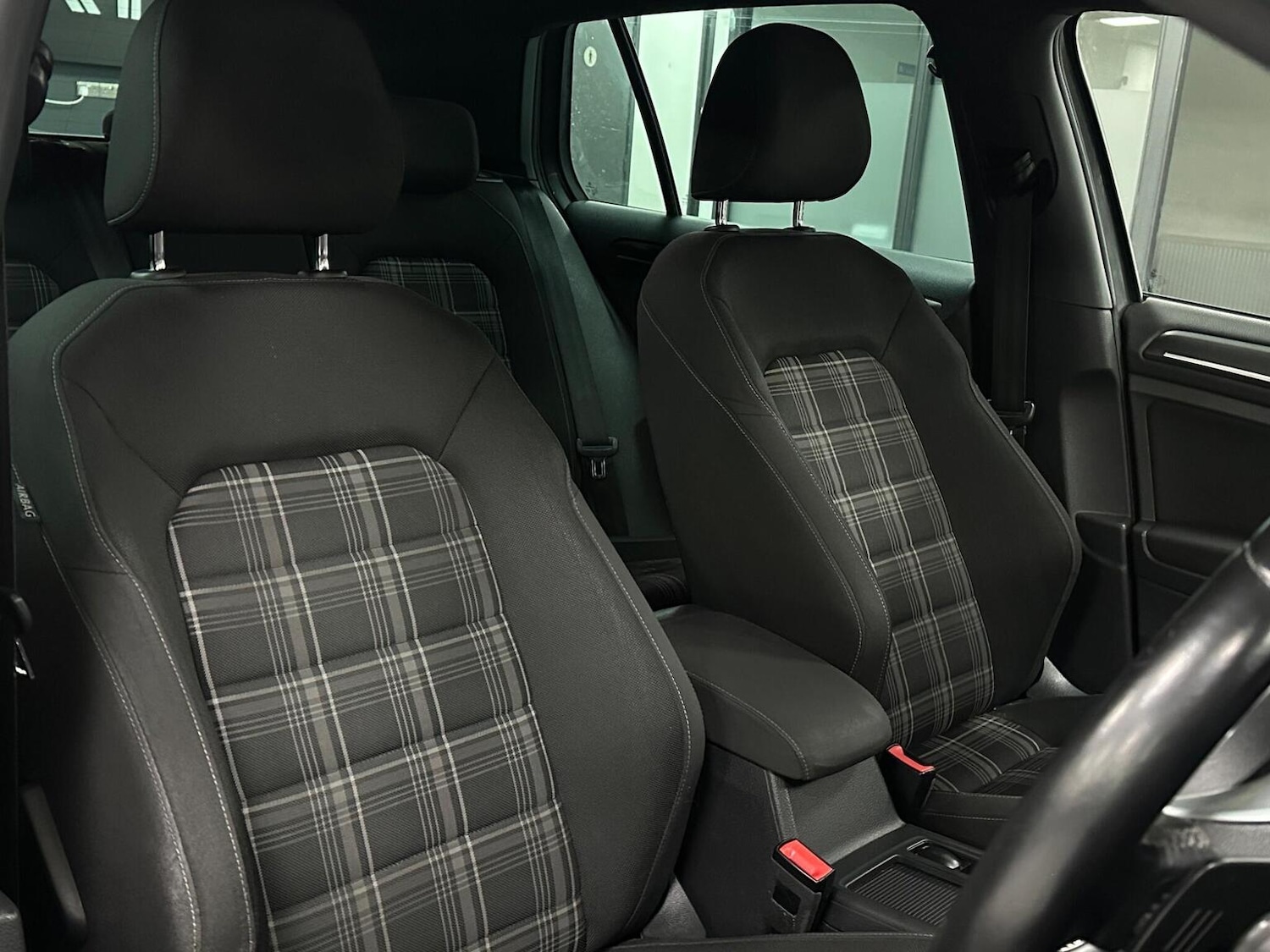 Used Volkswagen Golf 2019 for sale - 76911097: Photo 22