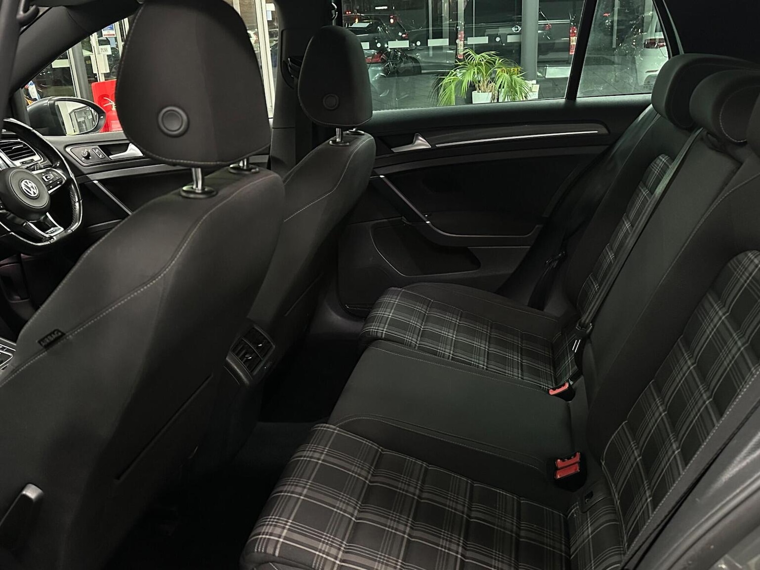 Used Volkswagen Golf 2019 for sale - 76911097: Photo 36