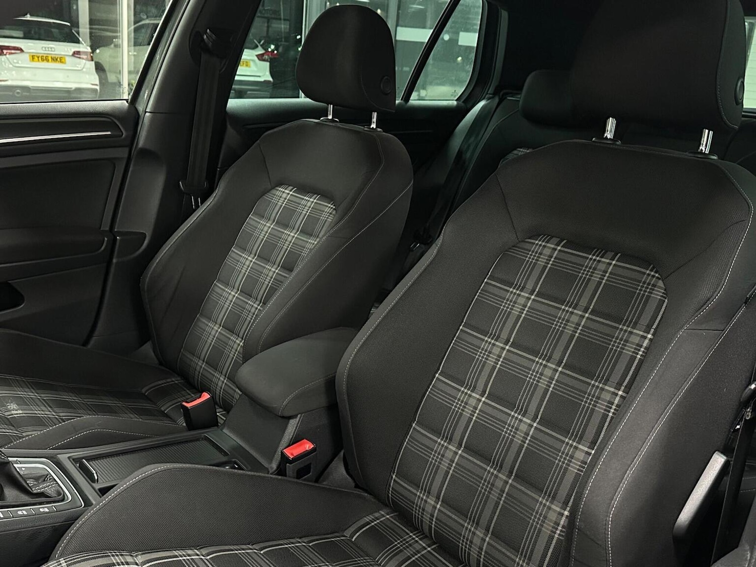 Used Volkswagen Golf 2019 for sale - 76911097: Photo 40