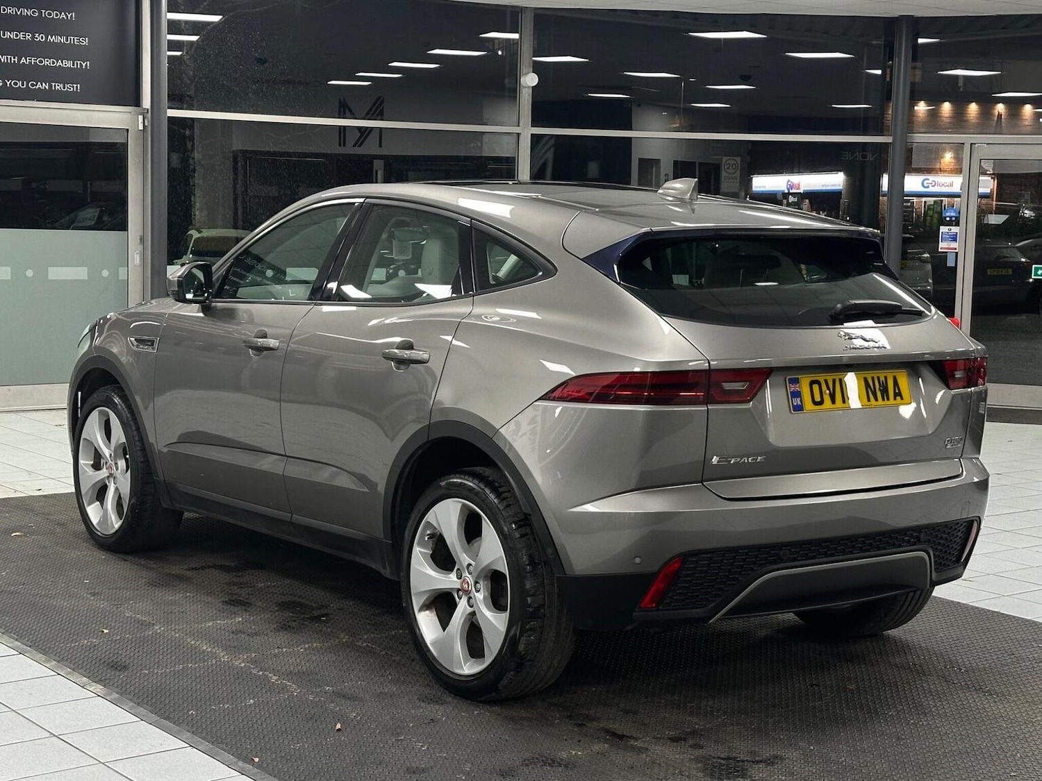 Used Jaguar E-Pace 2018 for sale - 76712672: Photo 10