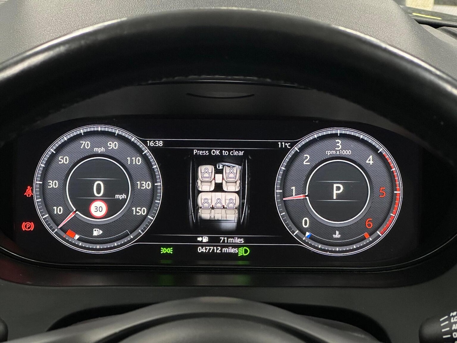 Used Jaguar E-Pace 2018 for sale - 76712672: Photo 25