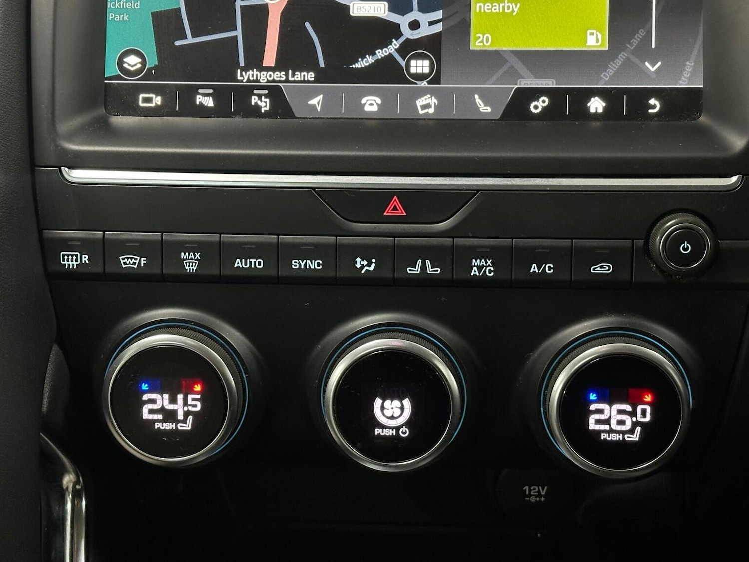 Used Jaguar E-Pace 2018 for sale - 76712672: Photo 28