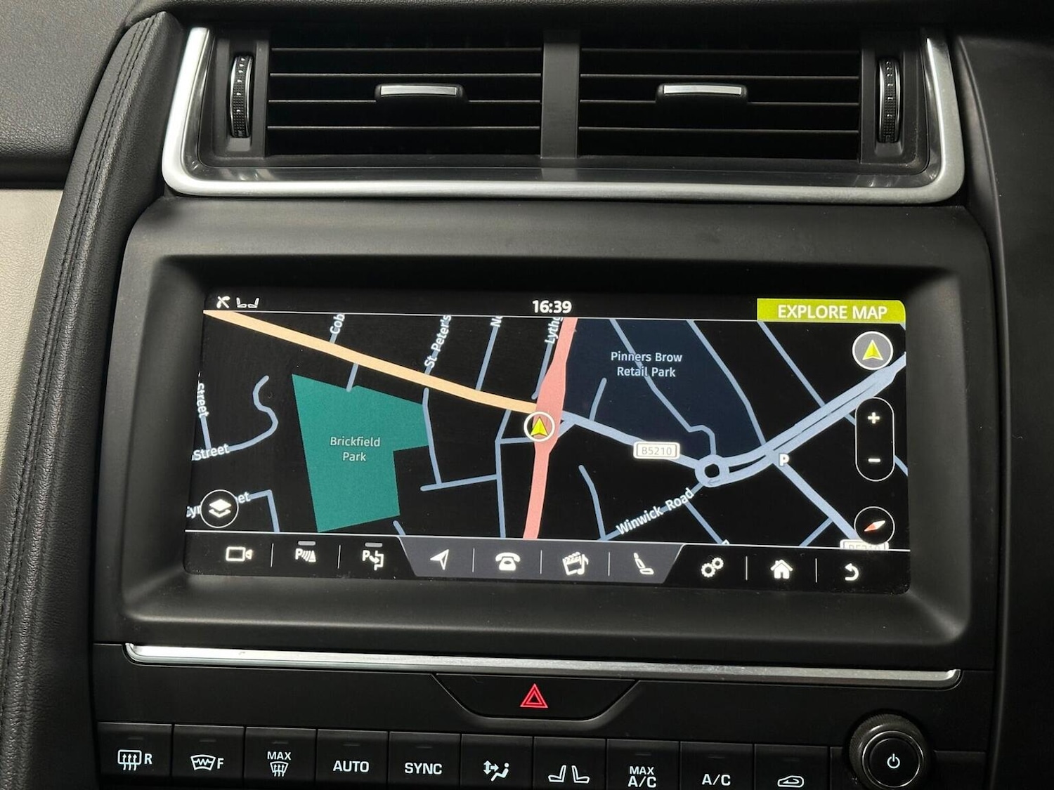 Used Jaguar E-Pace 2018 for sale - 76712672: Photo 29