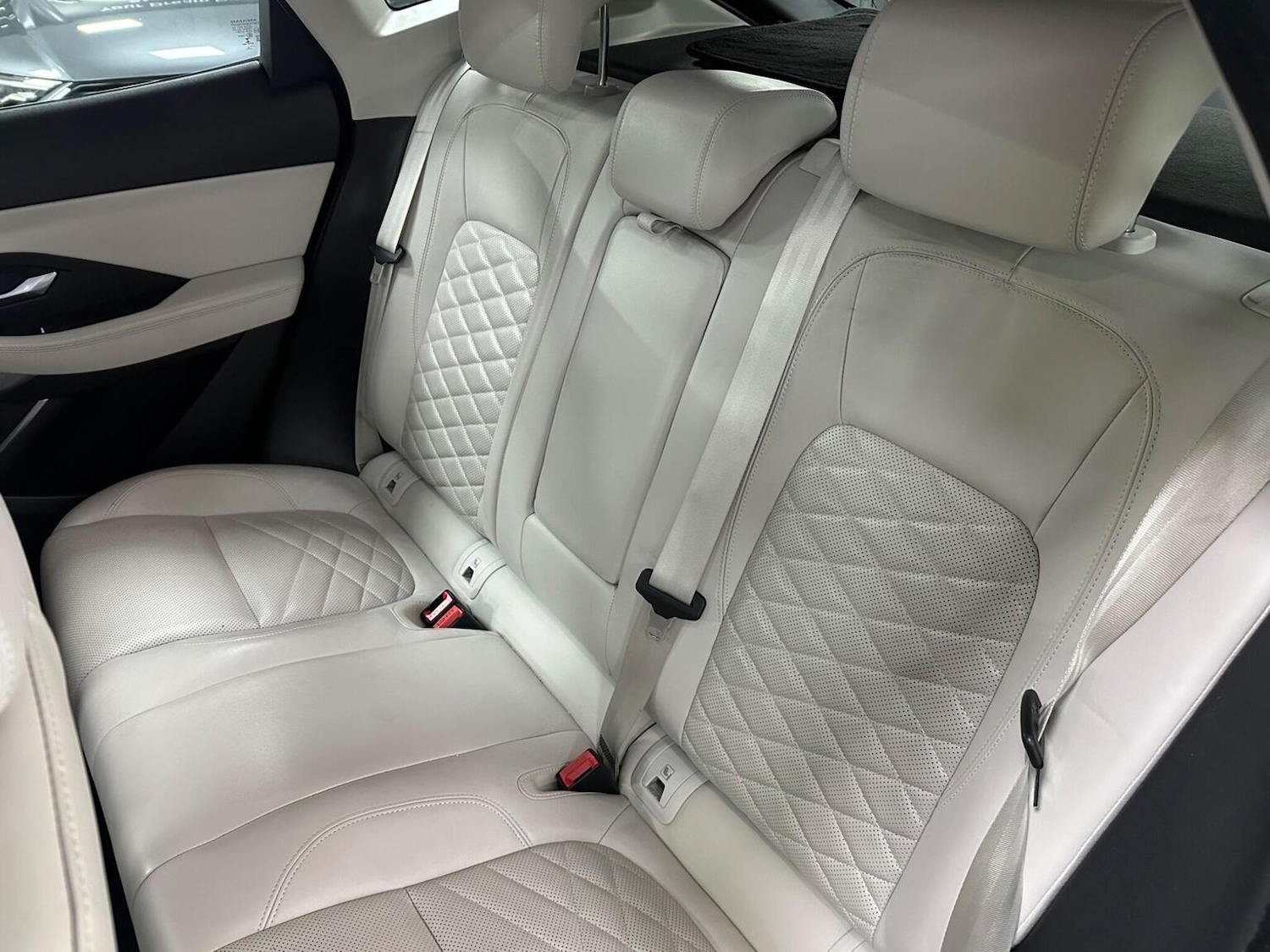 Used Jaguar E-Pace 2018 for sale - 76712672: Photo 38