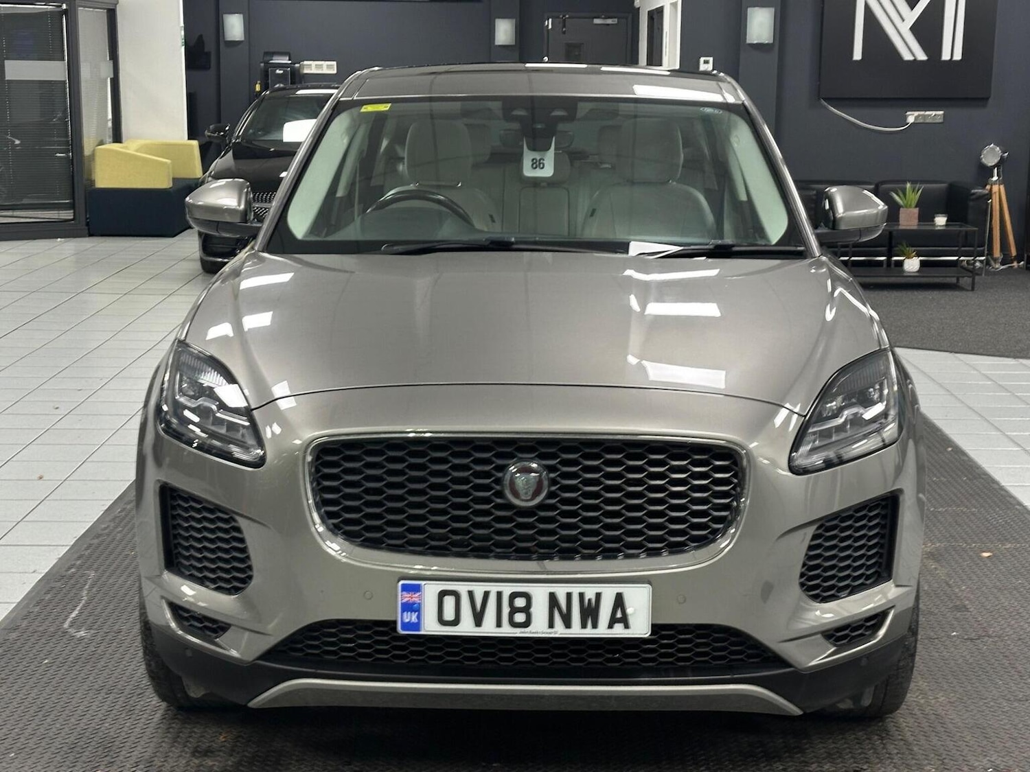 Used Jaguar E-Pace 2018 for sale - 76712672: Photo 4