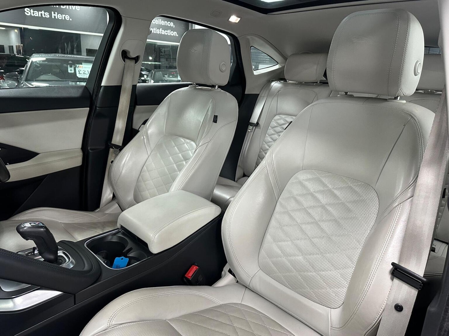 Used Jaguar E-Pace 2018 for sale - 76712672: Photo 41