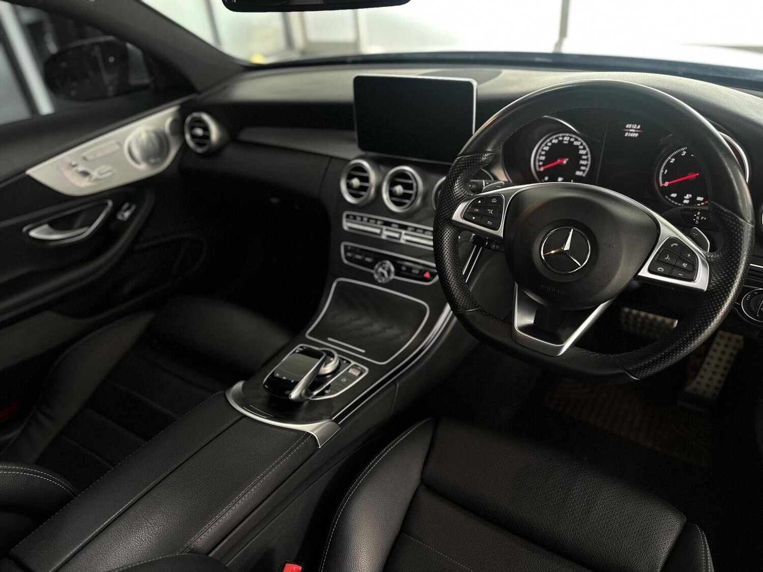 Used Mercedes-Benz C Class 2018 for sale - 76656230: Photo 15