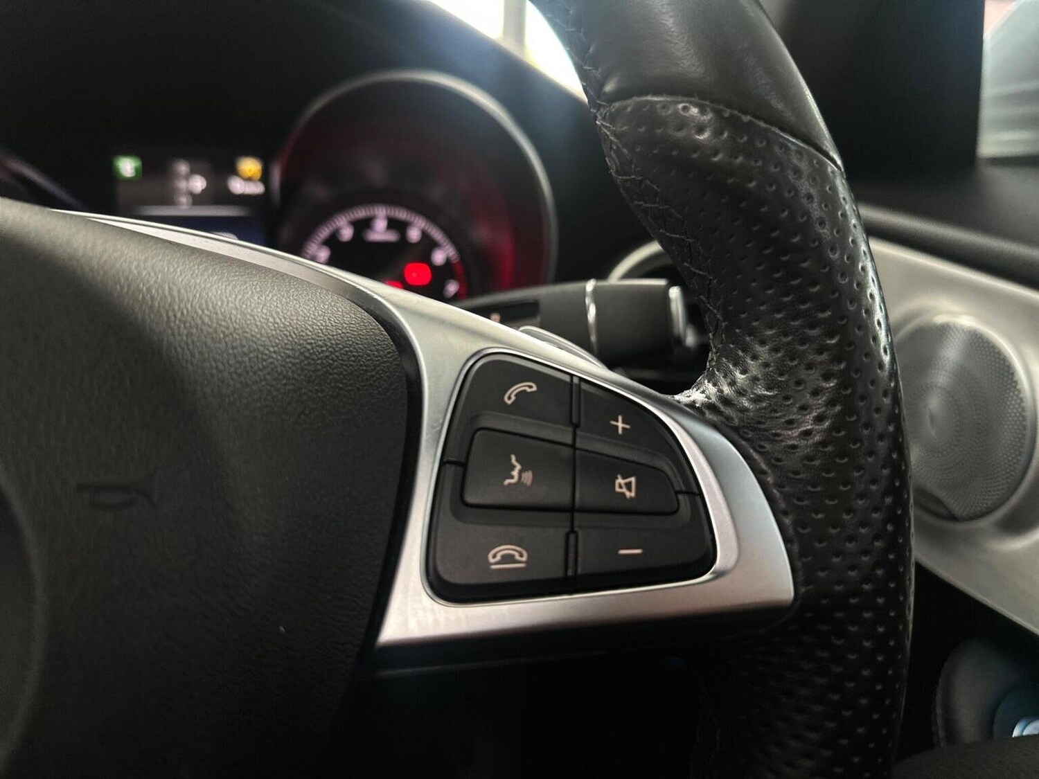 Used Mercedes-Benz C Class 2018 for sale - 76656230: Photo 24