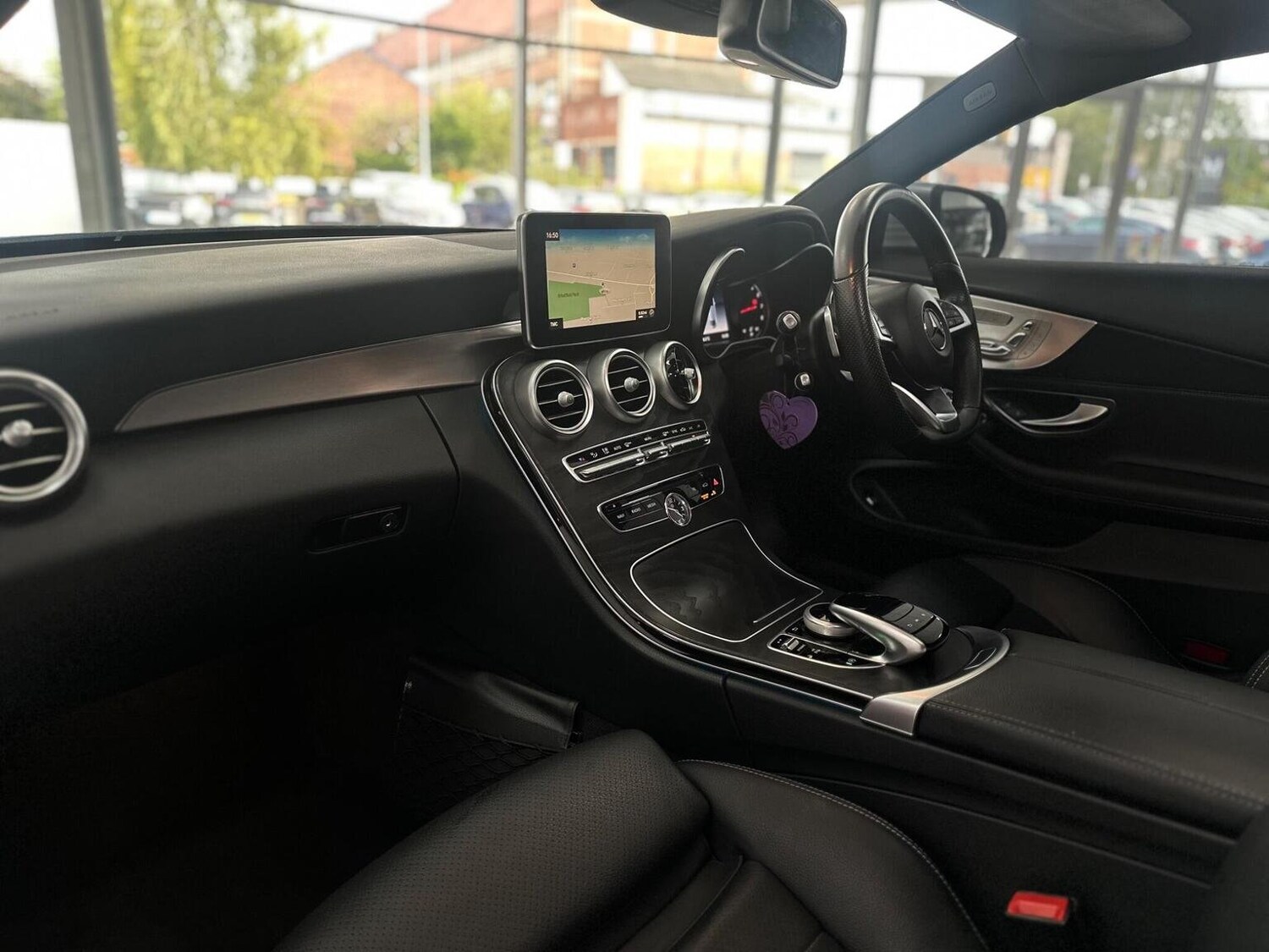 Used Mercedes-Benz C Class 2018 for sale - 76656230: Photo 31