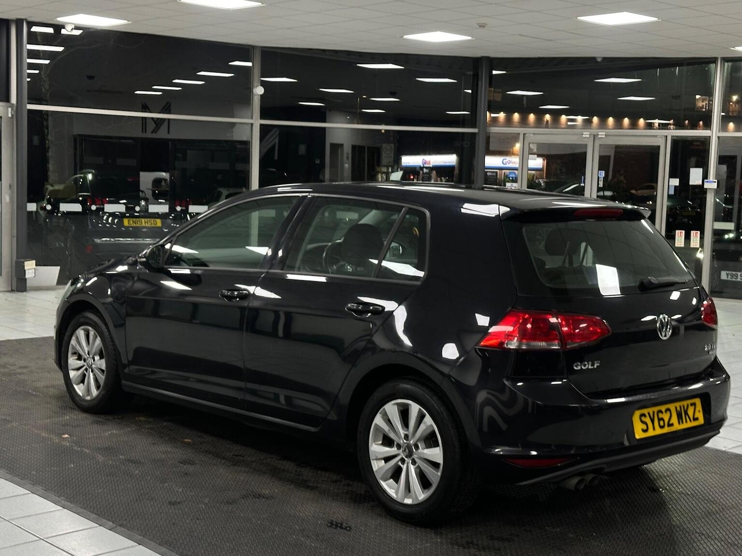 Used Volkswagen Golf 2013 for sale - 76769800: Photo 8