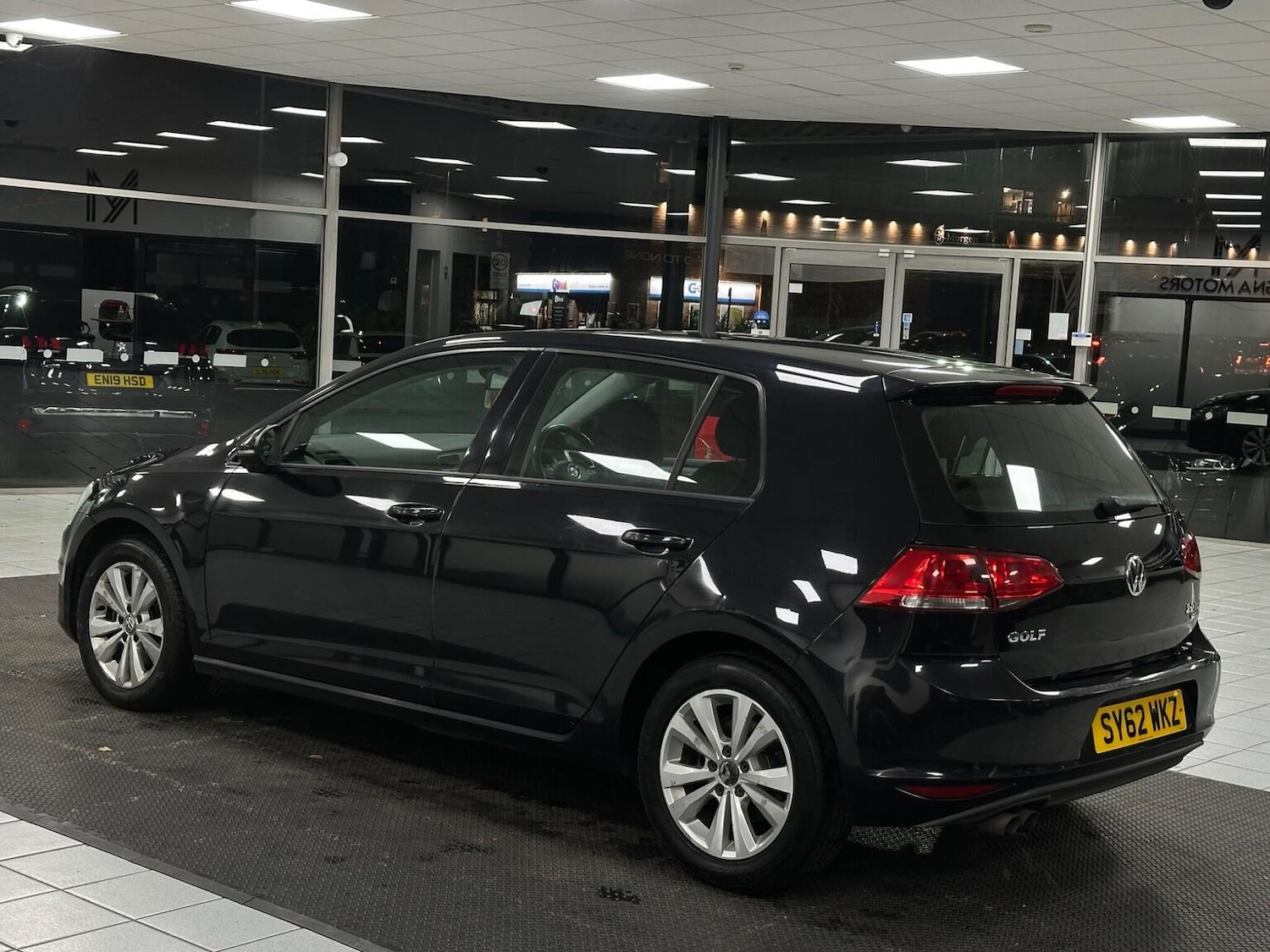 Used Volkswagen Golf 2013 for sale - 76769800: Photo 9