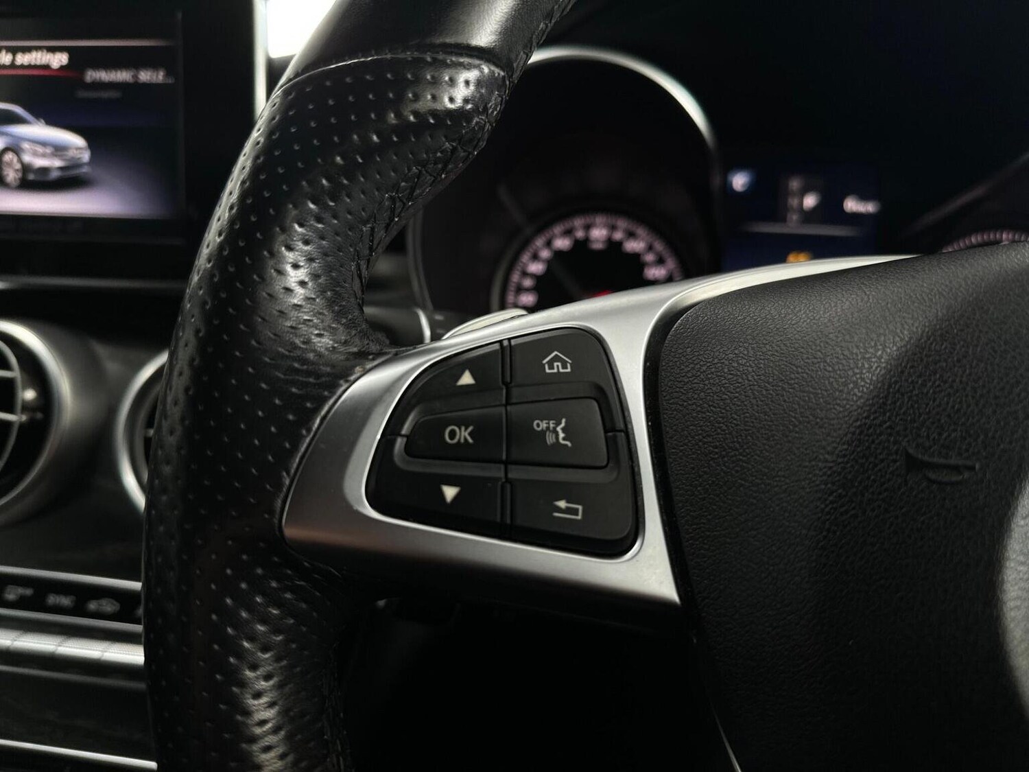 Used Mercedes-Benz C Class 2018 for sale - 76656212: Photo 25