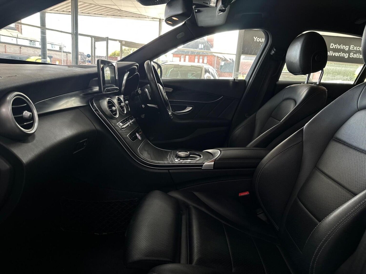 Used Mercedes-Benz C Class 2018 for sale - 76656212: Photo 39