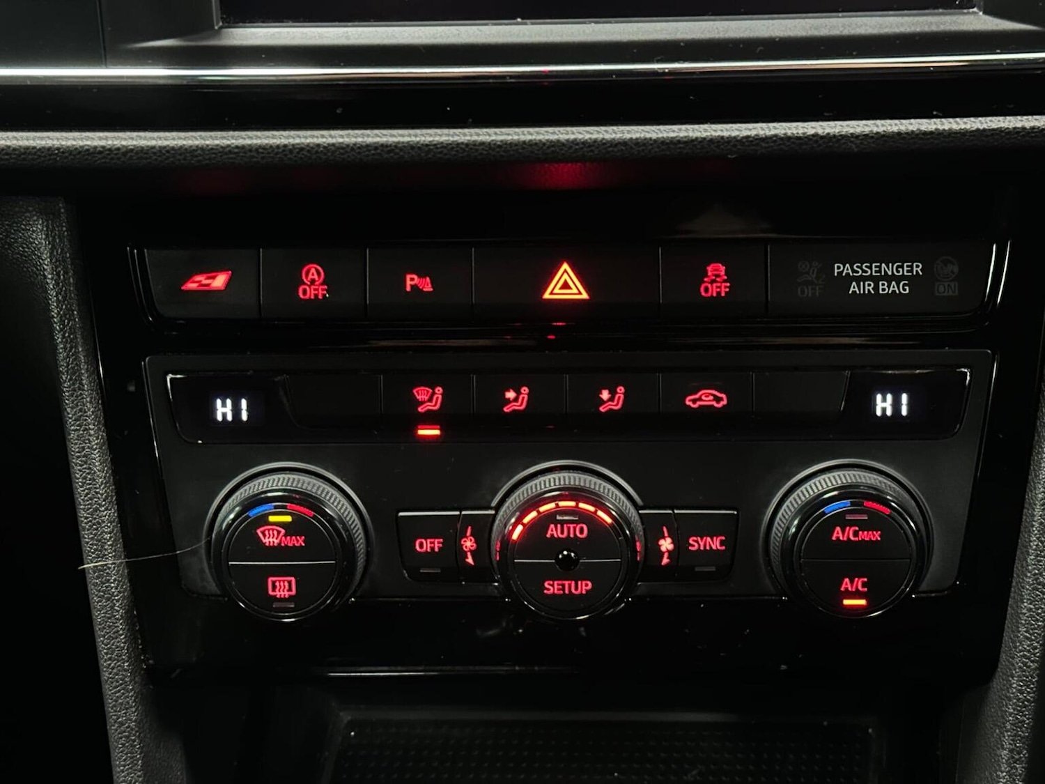 Used SEAT Leon 2019 for sale - 76656216: Photo 28