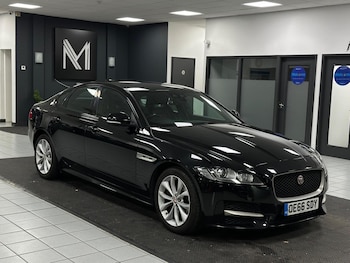 Used Jaguar XF 2017 for sale - 76656229: Photo