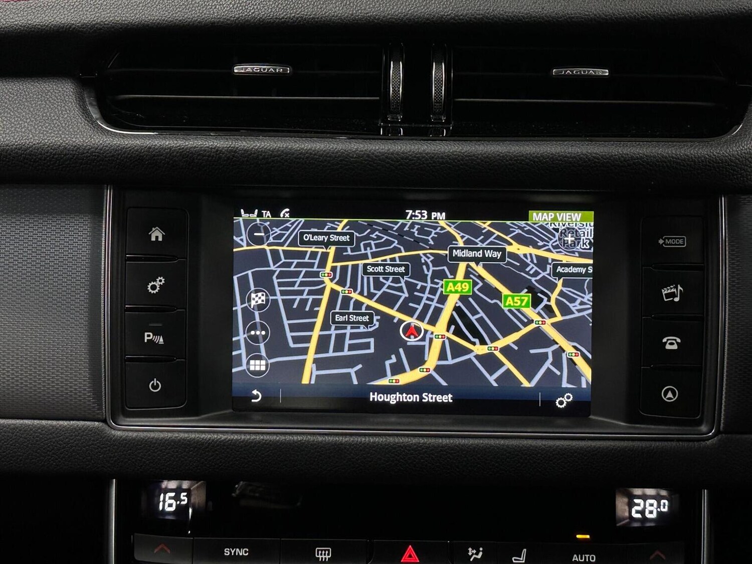 Used Jaguar XF 2017 for sale - 76656229: Photo 29