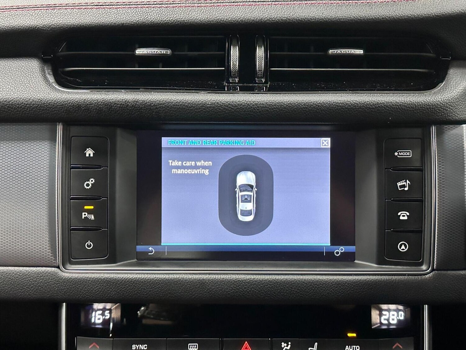 Used Jaguar XF 2017 for sale - 76656229: Photo 30