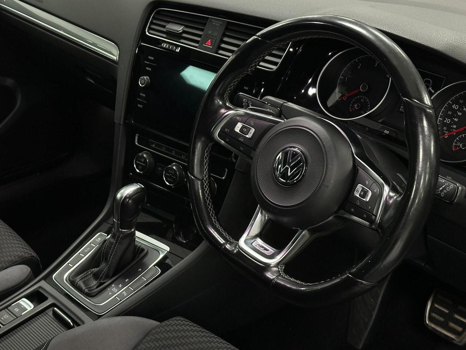 Used Volkswagen Golf 2018 for sale - 76656146: Photo 16