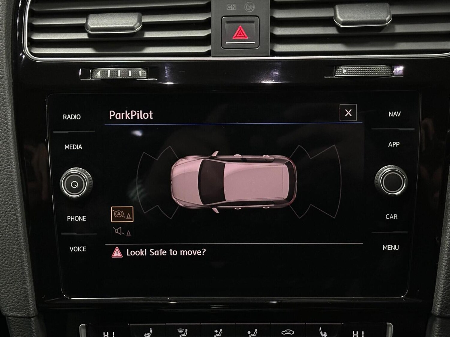 Used Volkswagen Golf 2018 for sale - 76656146: Photo 30