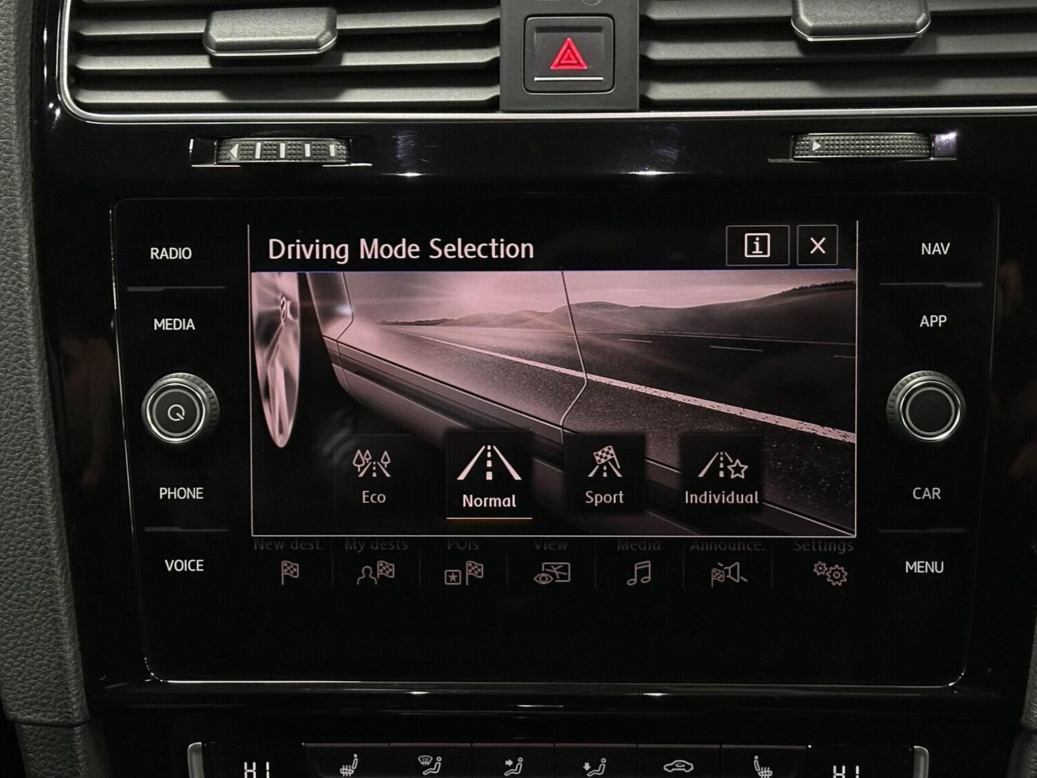 Used Volkswagen Golf 2018 for sale - 76656146: Photo 31