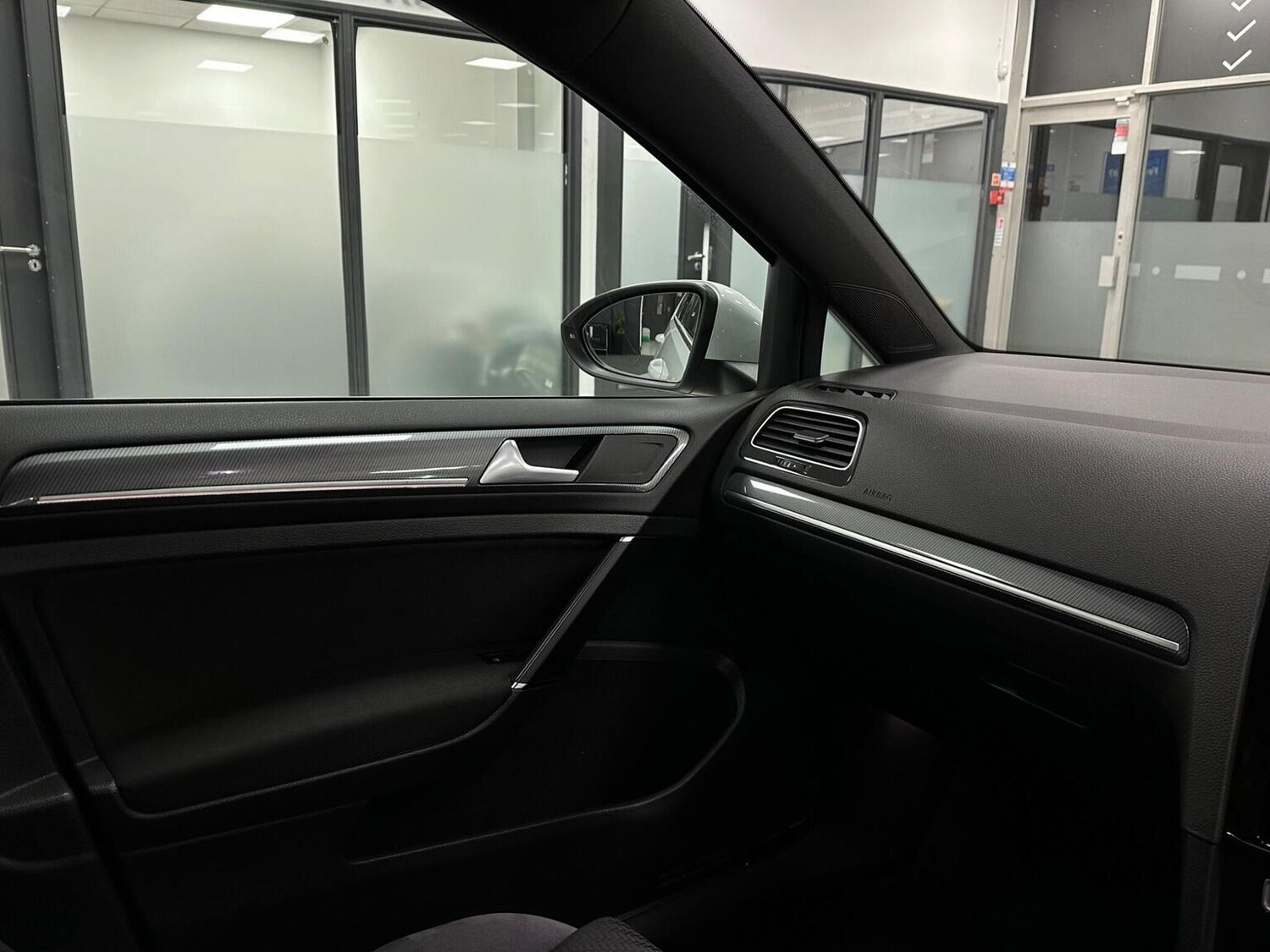 Used Volkswagen Golf 2018 for sale - 76656146: Photo 32