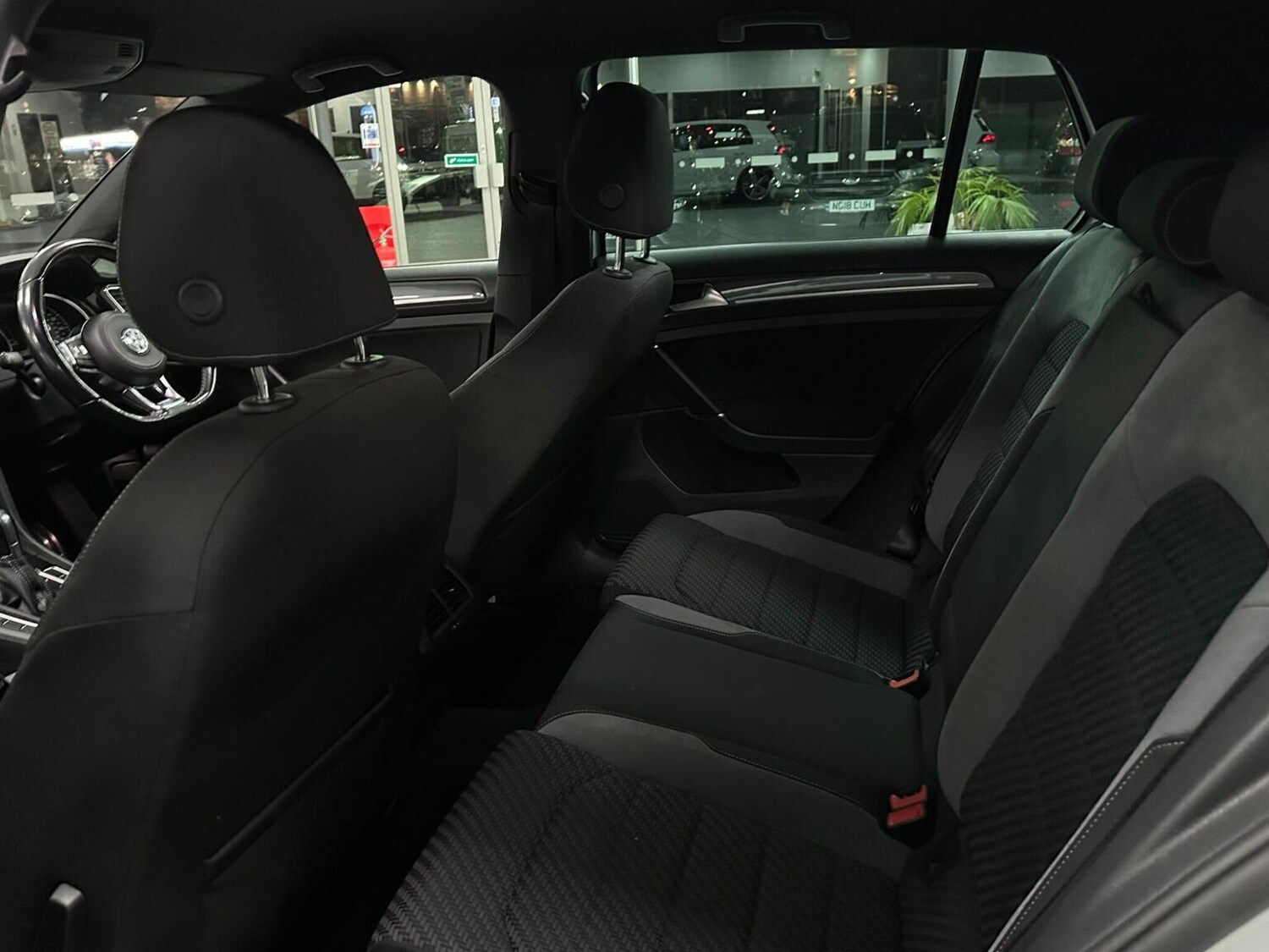 Used Volkswagen Golf 2018 for sale - 76656146: Photo 37