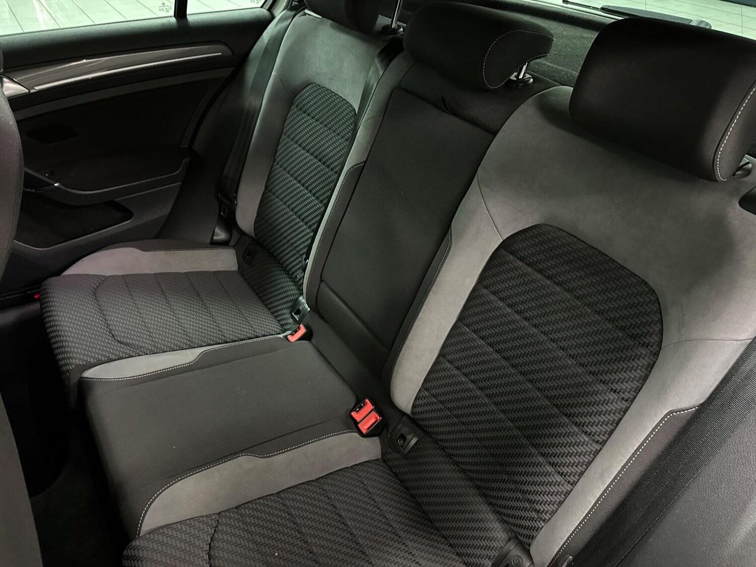 Used Volkswagen Golf 2018 for sale - 76656146: Photo 38