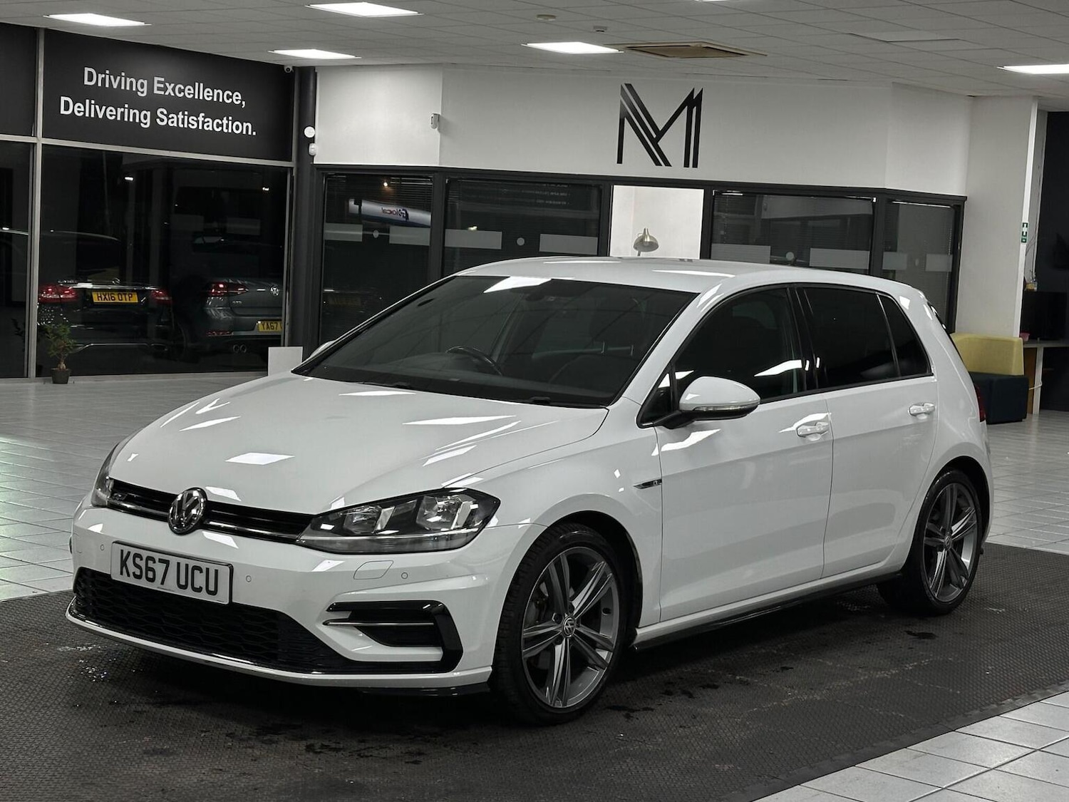 Used Volkswagen Golf 2018 for sale - 76656146: Photo 5