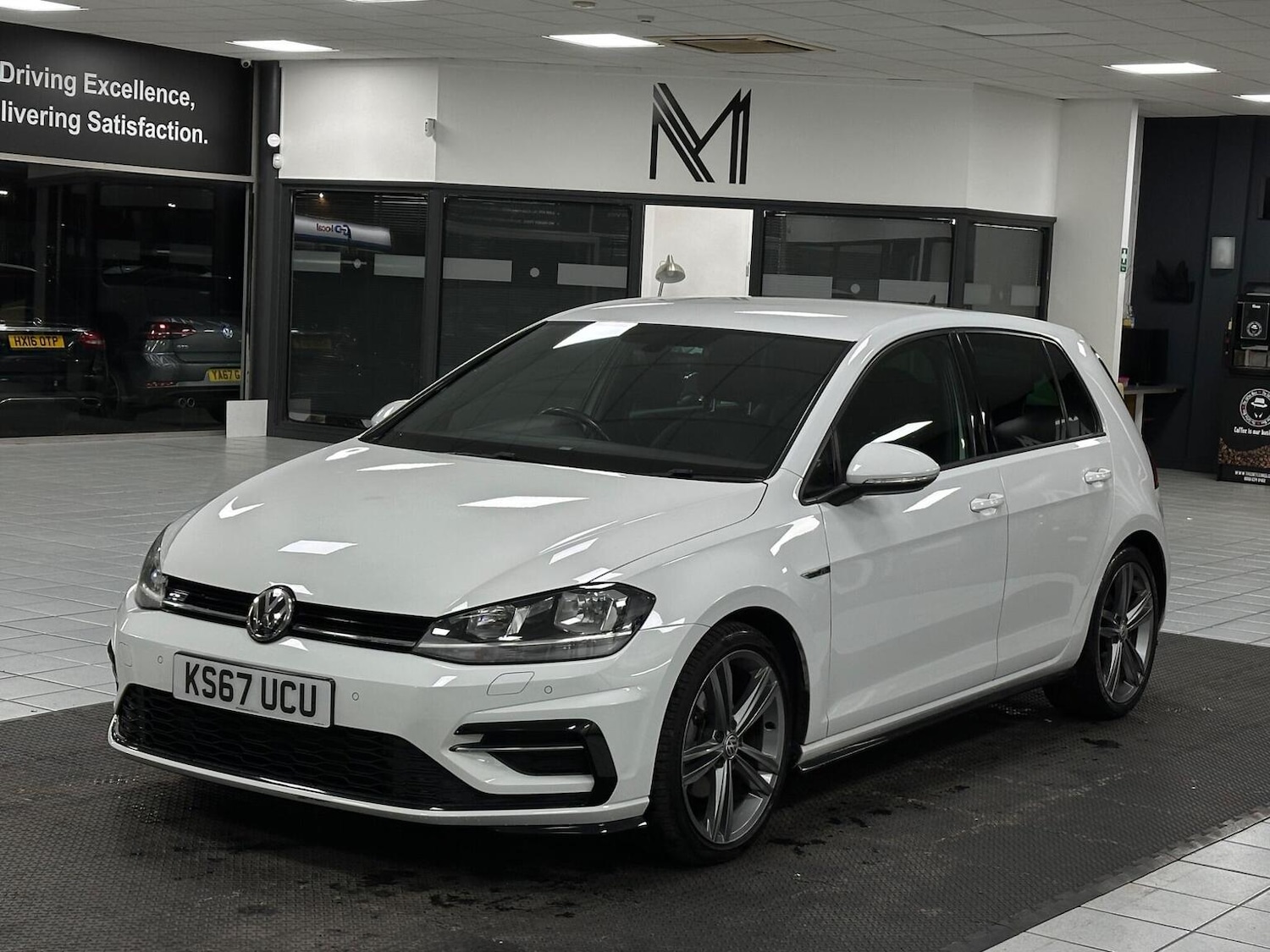 Used Volkswagen Golf 2018 for sale - 76656146: Photo 6