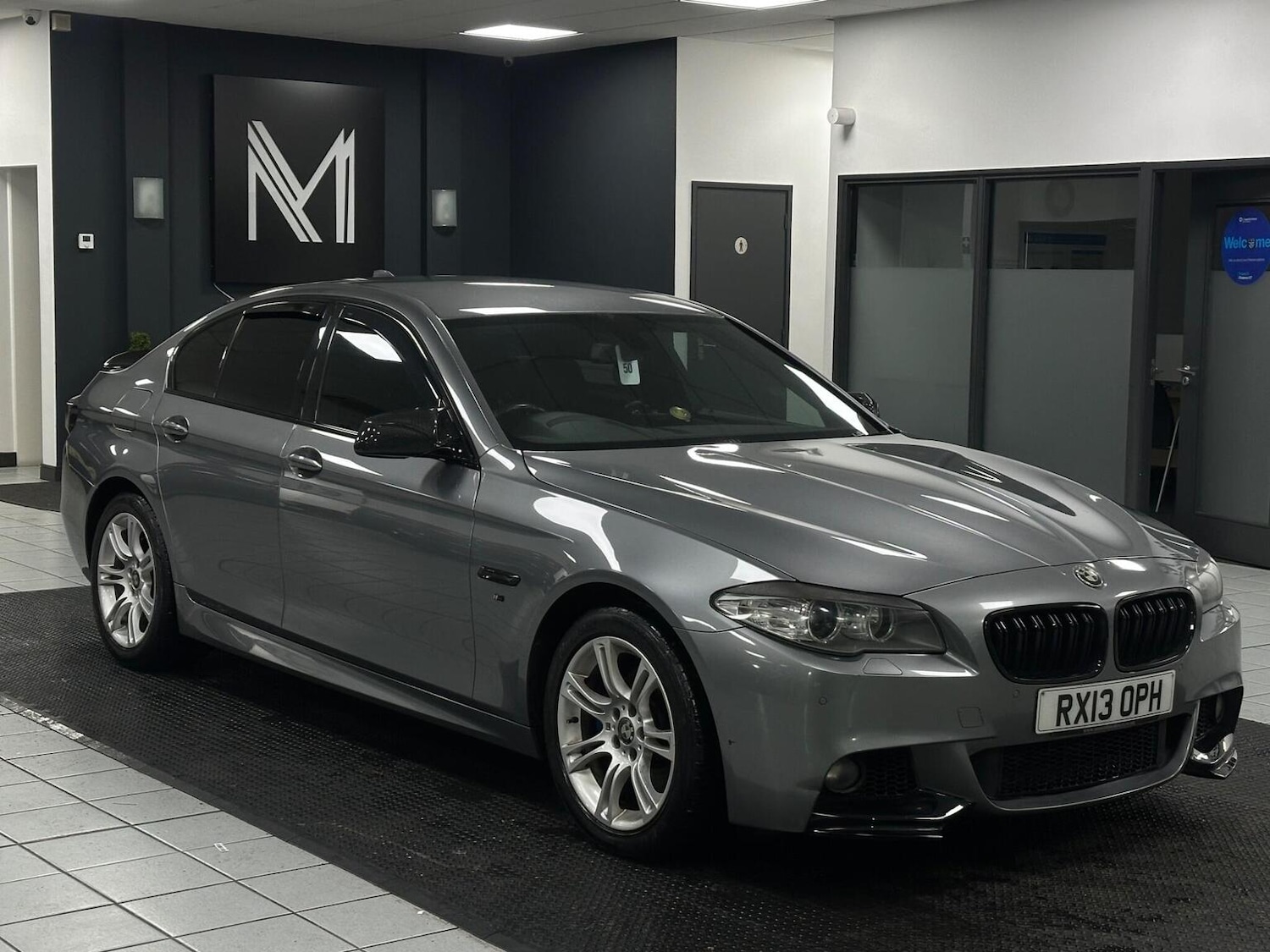 Used BMW 5 Series 2013 for sale - 76951090: Photo 2