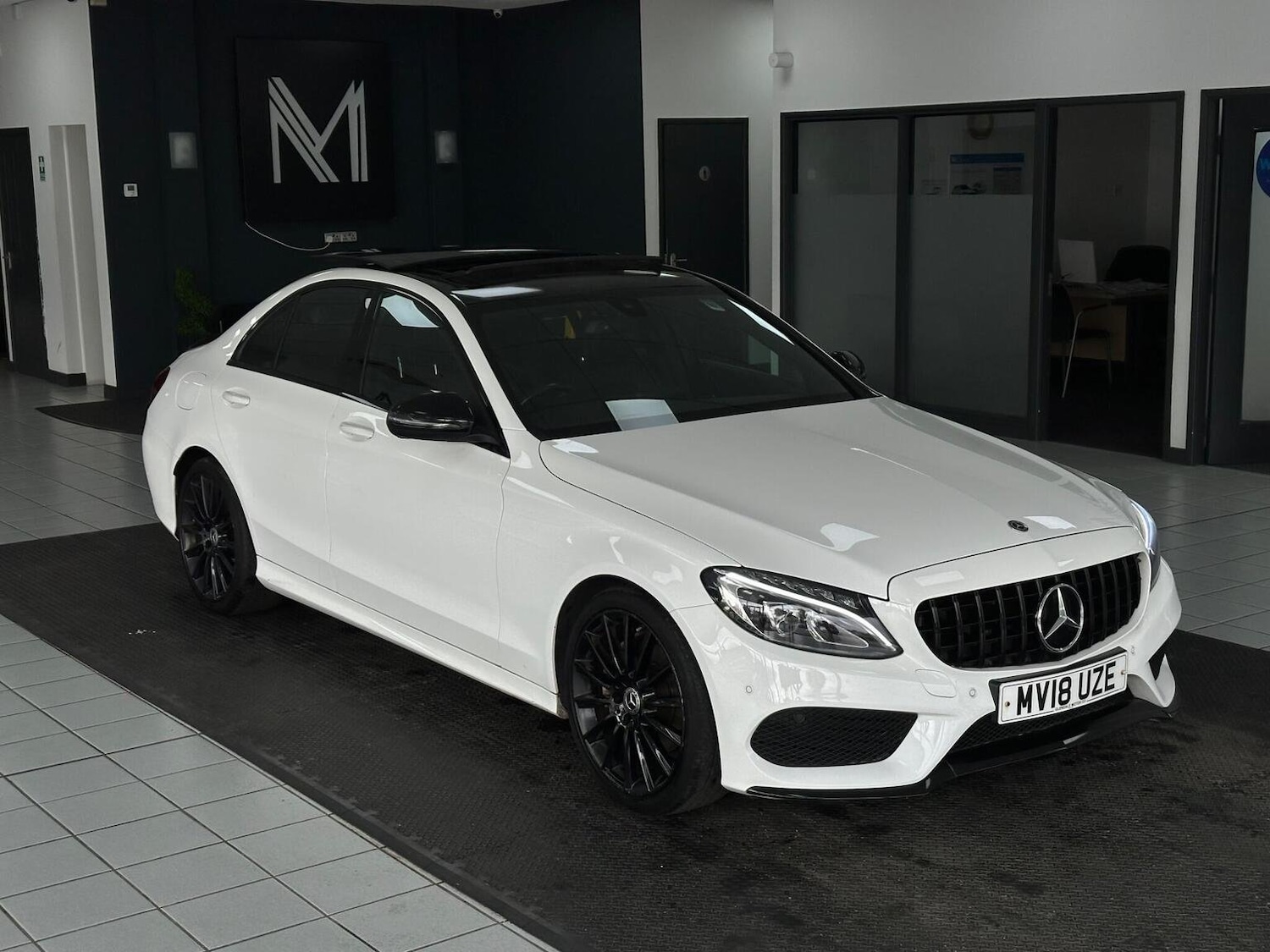 Used Mercedes-Benz C Class 2018 for sale - 76656272: Photo 5