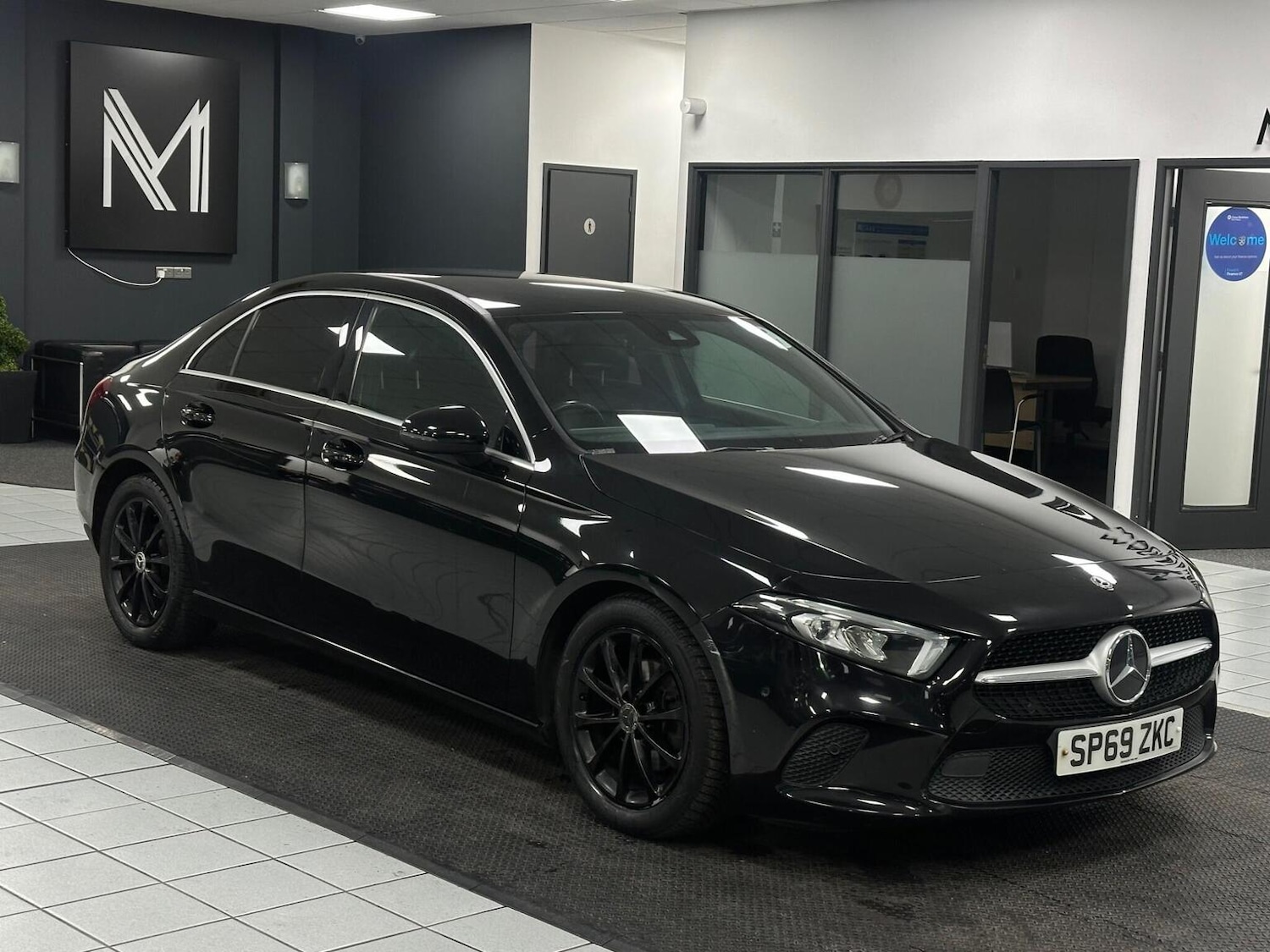 Used Mercedes-Benz A-Class 2019 for sale - 76656162: Photo 1