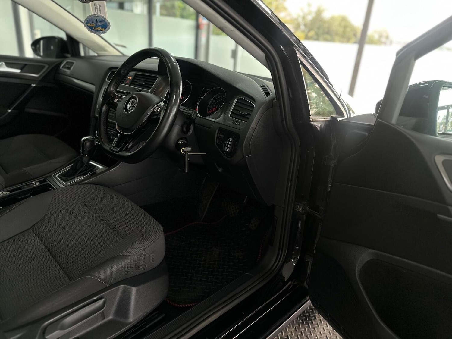 Used Volkswagen Golf 2013 for sale - 76957882: Photo 17