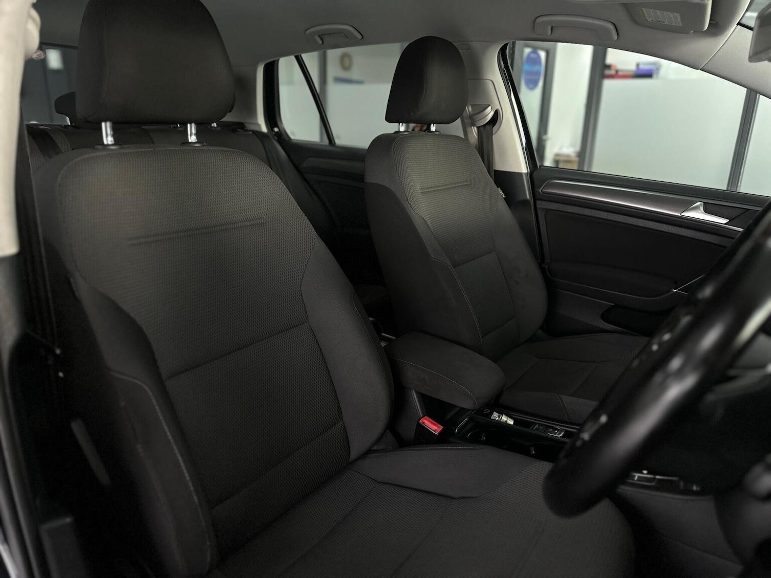 Used Volkswagen Golf 2013 for sale - 76957882: Photo 19