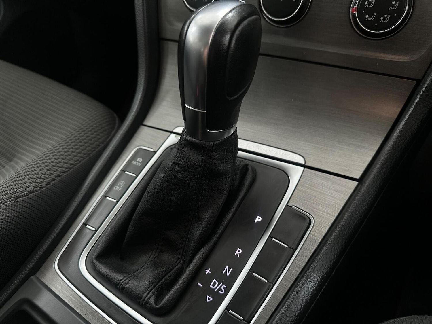 Used Volkswagen Golf 2013 for sale - 76957882: Photo 20