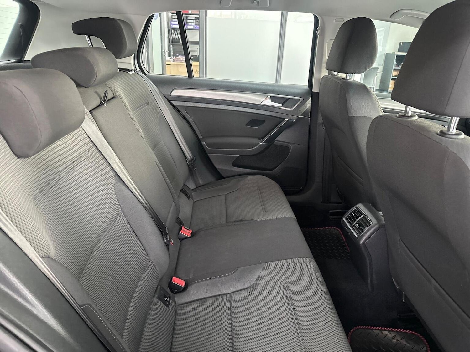 Used Volkswagen Golf 2013 for sale - 76957882: Photo 29