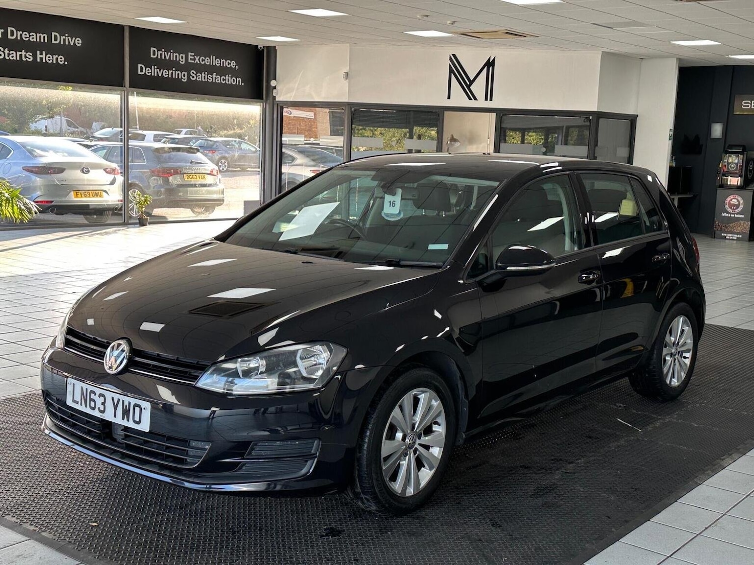 Used Volkswagen Golf 2013 for sale - 76957882: Photo 5