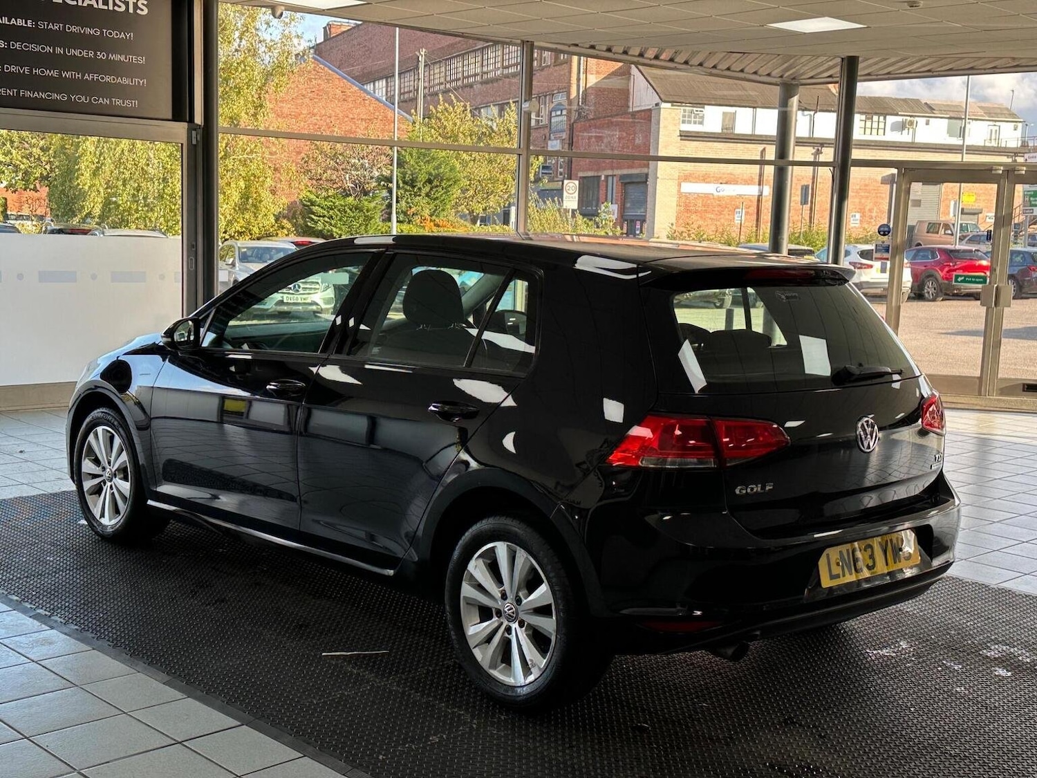 Used Volkswagen Golf 2013 for sale - 76957882: Photo 8