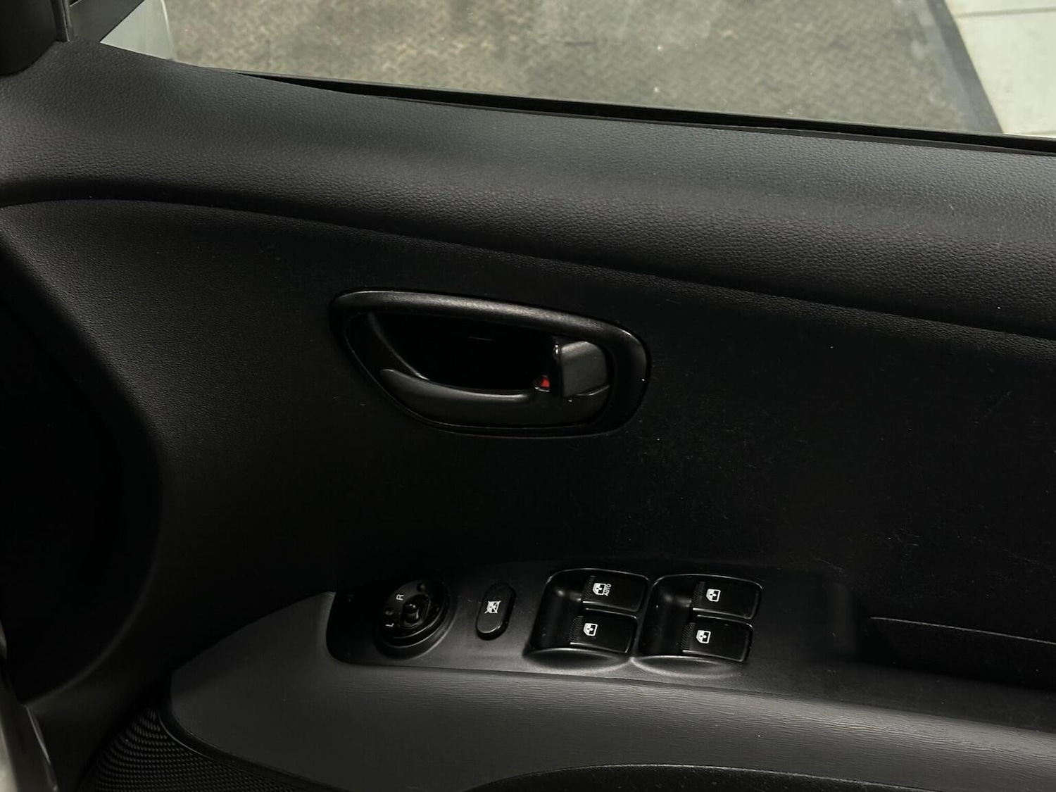 Used Hyundai i10 2009 for sale - 77089805: Photo 12