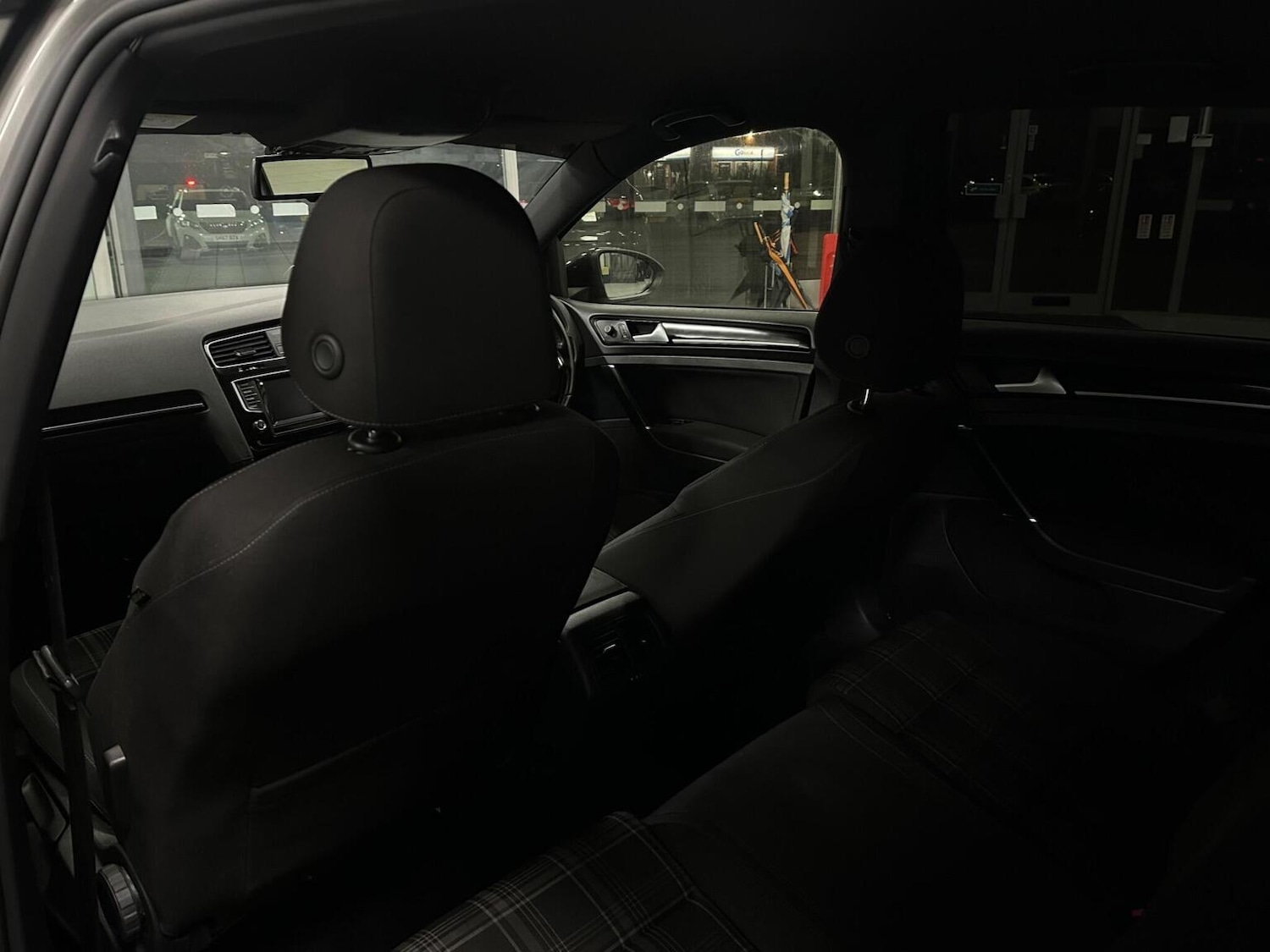 Used Volkswagen Golf 2015 for sale - 76656250: Photo 22