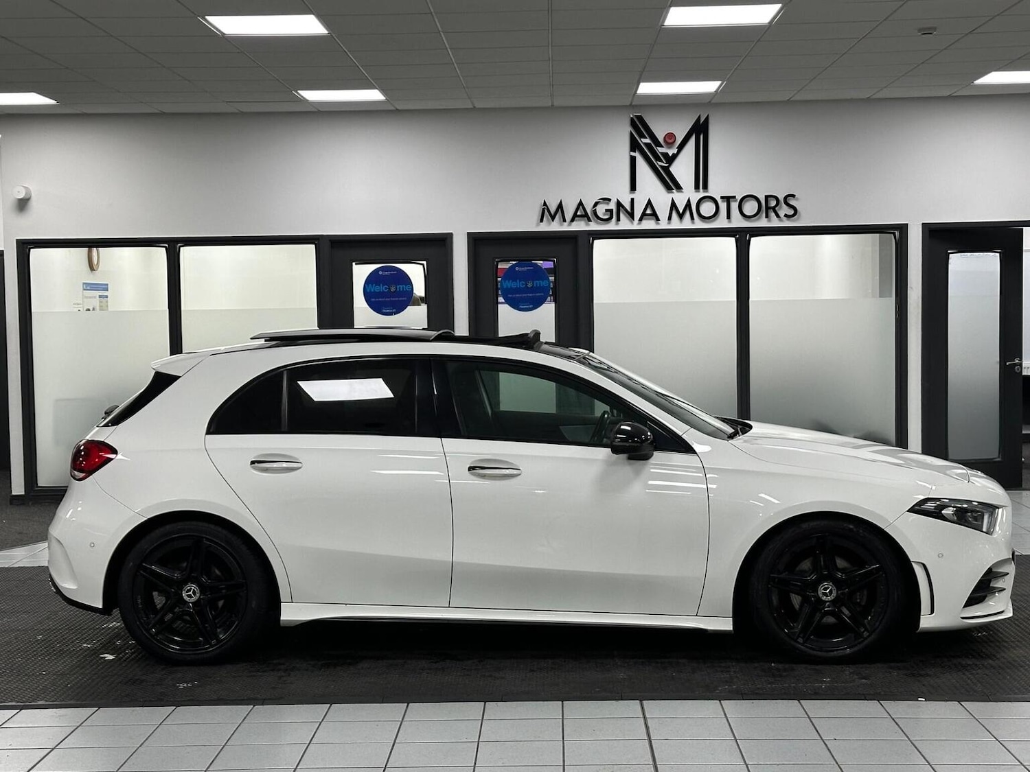 Used Mercedes-Benz A-Class 2019 for sale - 76848627: Photo 3