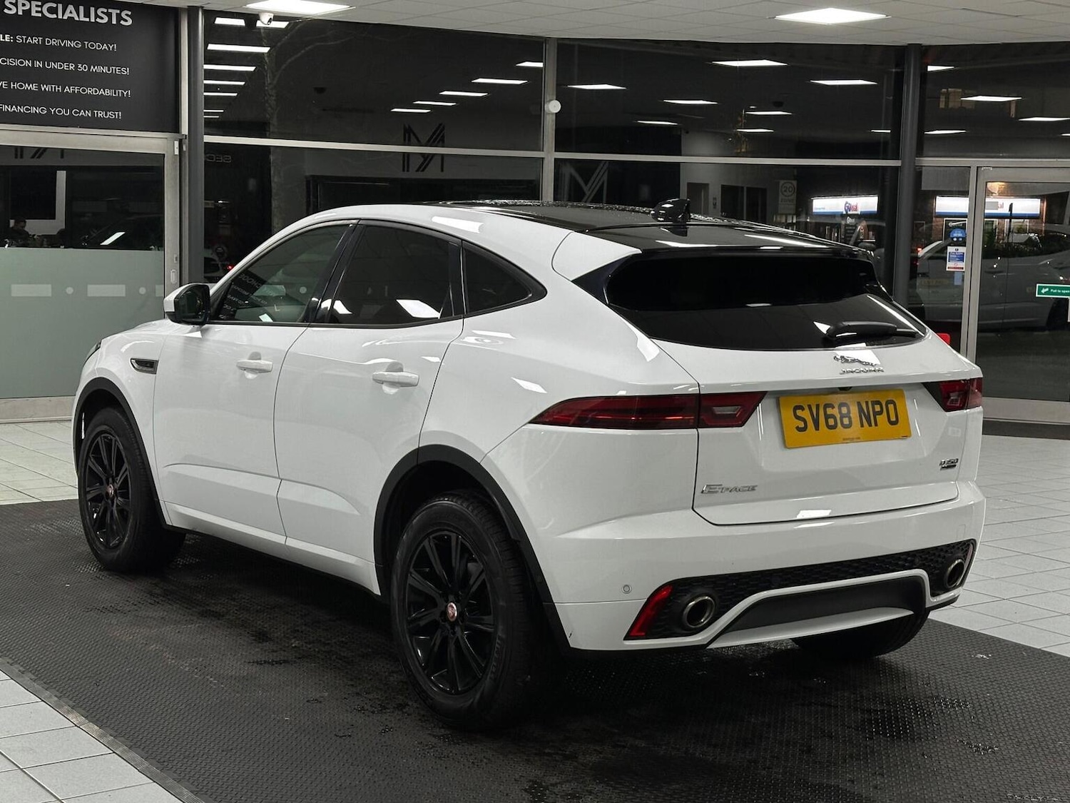 Used Jaguar E-Pace 2018 for sale - 76656185: Photo 11